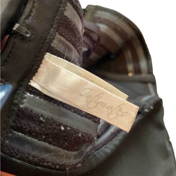 Strapless Bra - Picture 4 of 5